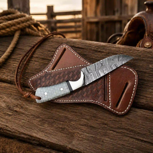 Damascus buckaroo knife with pakka wood and resin handle