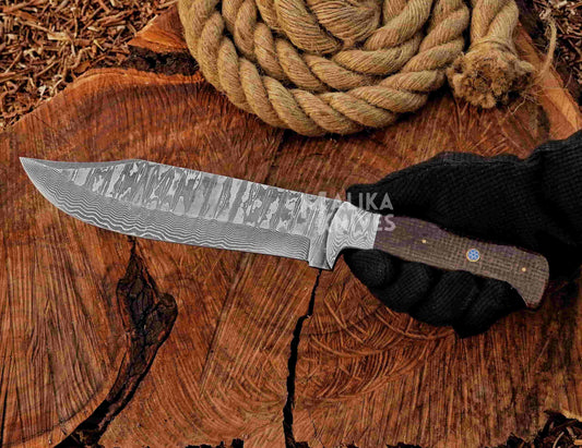 Hunting knife handle grip view