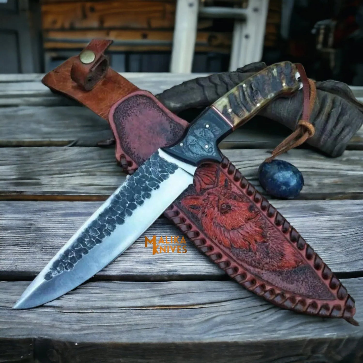 Custom Damascus and D2 Steel Hunting Knives with Wood, Bone & Horn Handles – Full Tang Outdoor Blades for Hunters and Survivalists