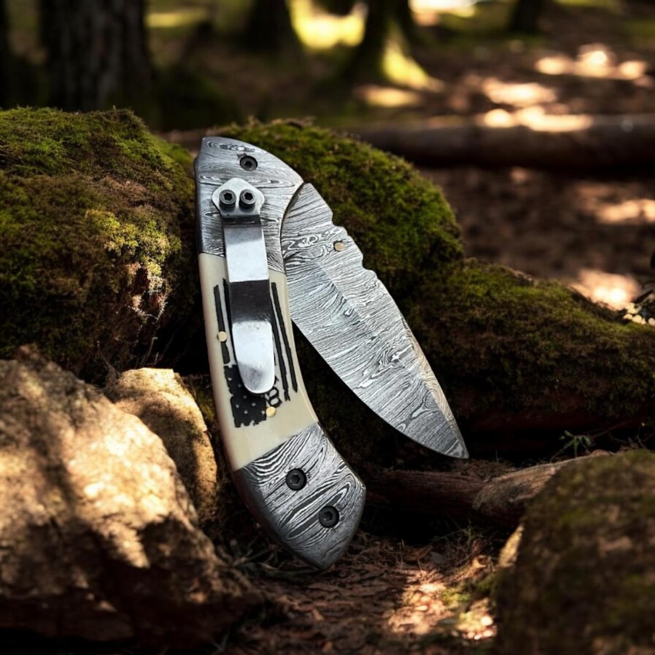 Folding Knives