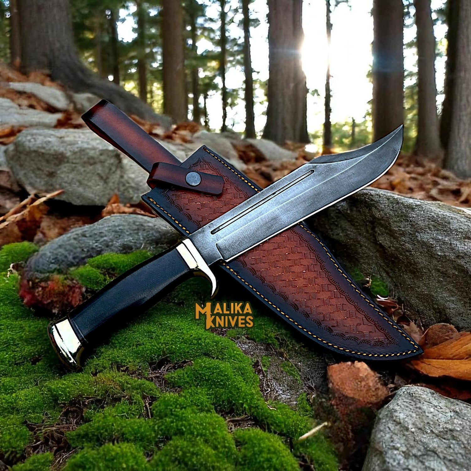Hand-forged Bowie knife with Damascus steel blade and bone handle