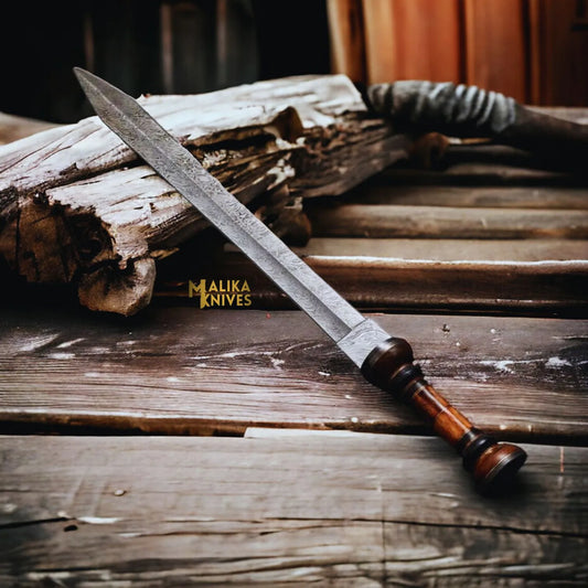 Damascus Gladiator sword with Leather sheath-905