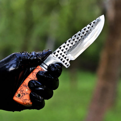Cowboy D2 blade edge detail with 4mm thickness in hand
