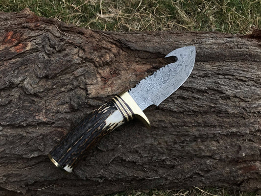 Damascus Gut Hook Skinning Knife – Stag Horn Handle