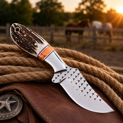 Western belt knife with D2 rasp steel blade, stag horn handle